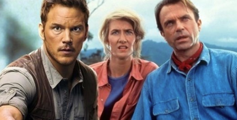 Chris Pratt Says EVERYONE Returns for Jurassic World 3