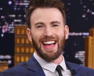 The Internet’s Freaking Out After Chris Evans Accidentally Shares Nude Photo