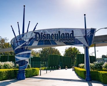Disney Parks Announces MASSIVE Layoffs Due to COVID-19 Impact on Business