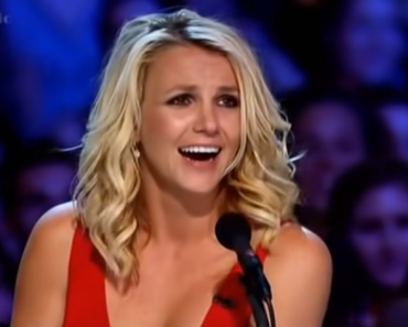 Judges Not Impressed By Shy Teen, But Are Stunned When She Starts Singing