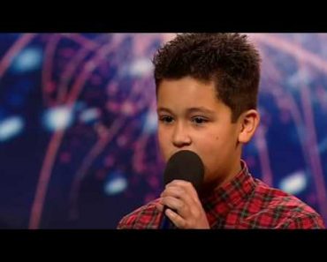 9 Year Old Boy Starts Singing, Then forced Simon To Give Him A Standing Ovation