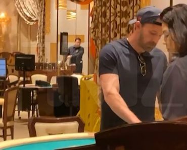 Batman Star Ben Affleck Working on Secret Project & Gambling in Vegas