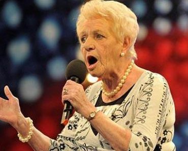 80-Year-Old Auditions And Has Simon Cowell Speechless From Her Performance