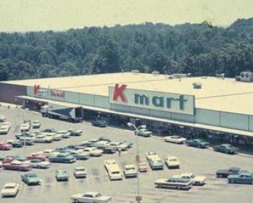 Former Kmart Shoppers Mourn That the Once Retail Giant Only Has Three Stores Left
