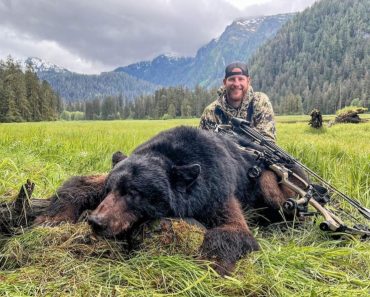 NFL QB Carson Wentz slammed for killing bear and posting it on his IG